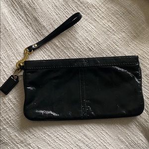 Coach wristlet black patent leather with zipper